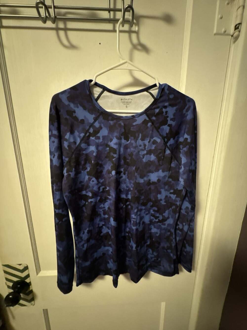 Athleta Point Break Rashguard Blue Camo Long Sleeve Swim Top XL